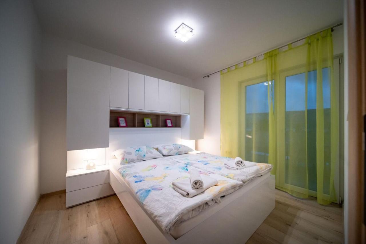 Apartments Arbis Lopar Buitenkant foto