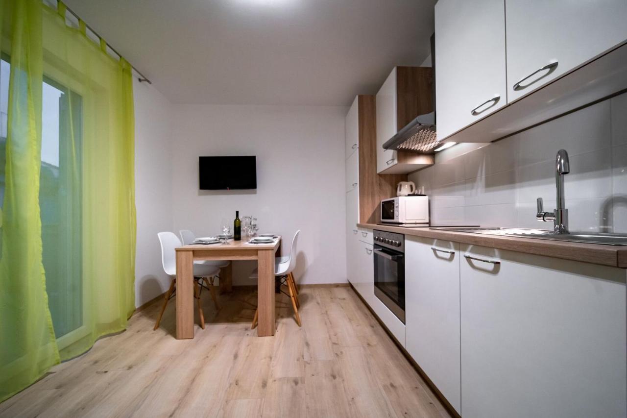Apartments Arbis Lopar Buitenkant foto