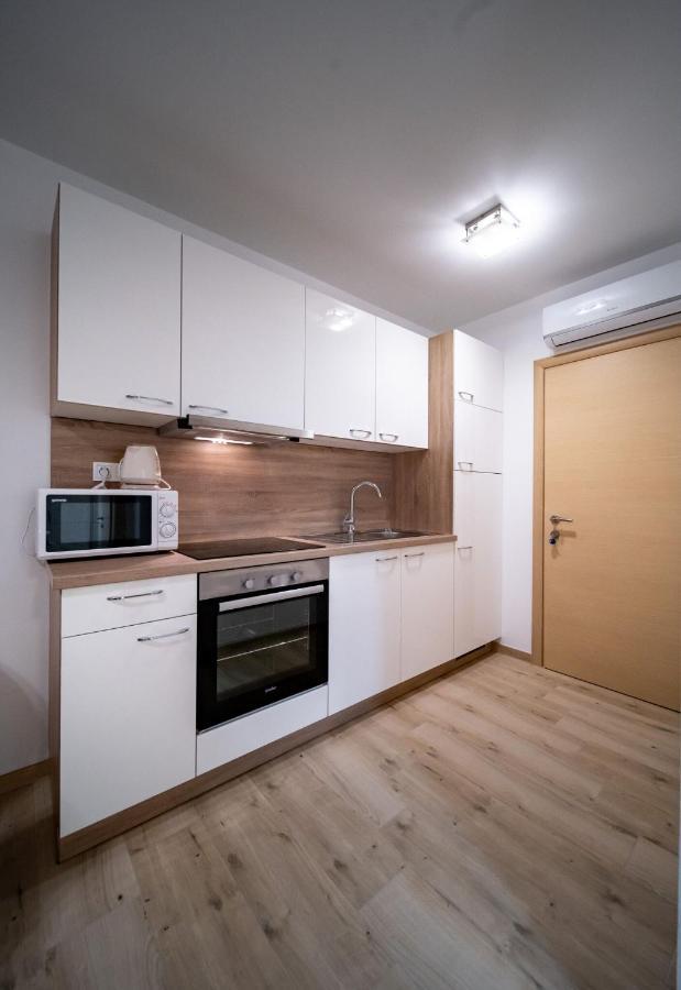Apartments Arbis Lopar Buitenkant foto