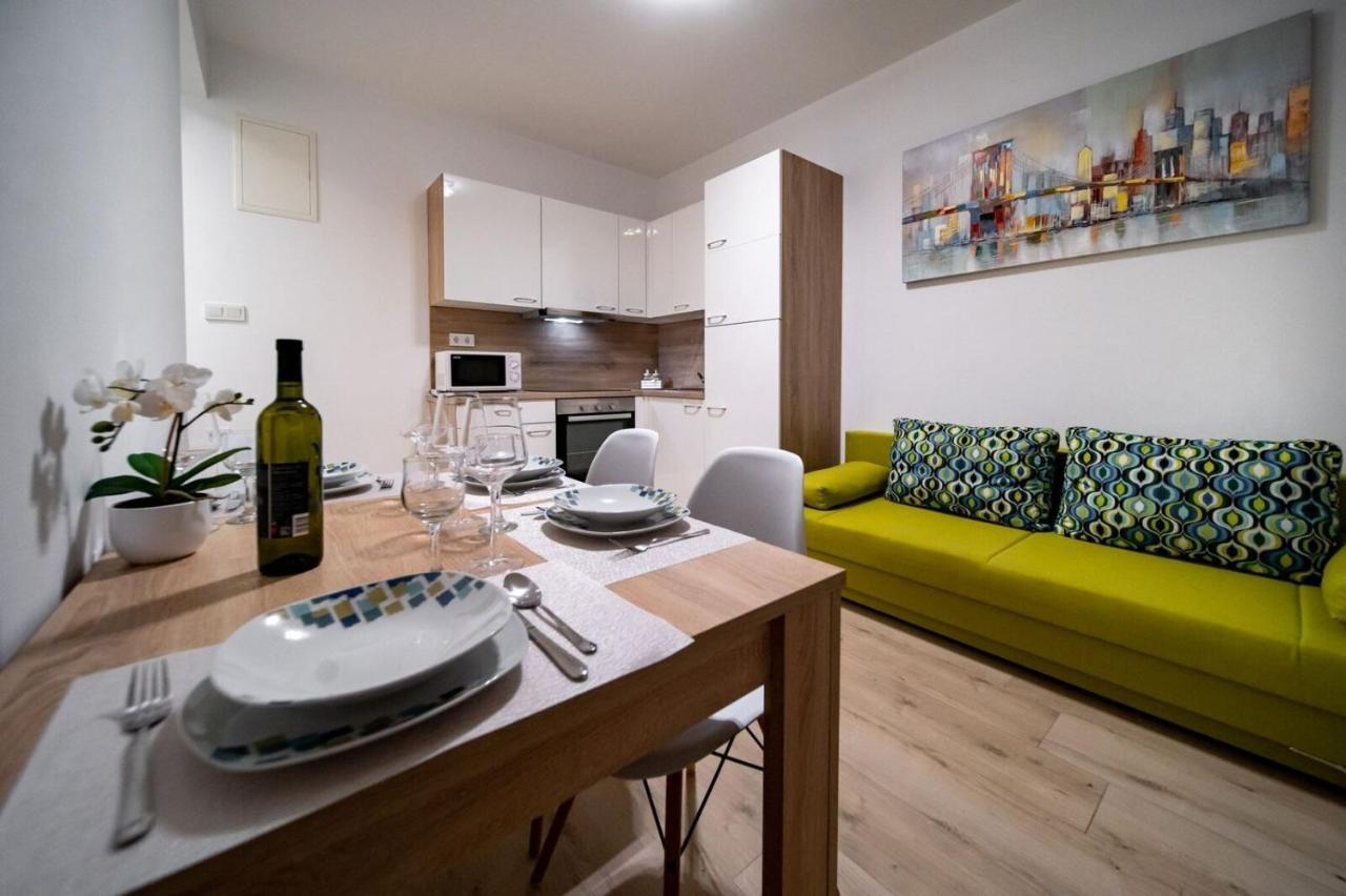 Apartments Arbis Lopar Buitenkant foto